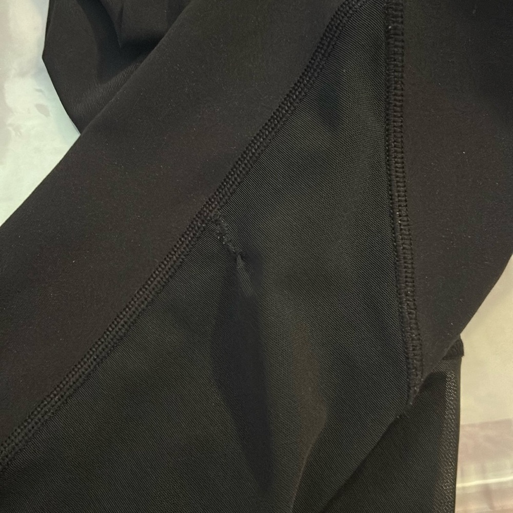 Lululemon Gait Keeper 7/8 Tight 25"
Black size 6 - Picture 7 of 11